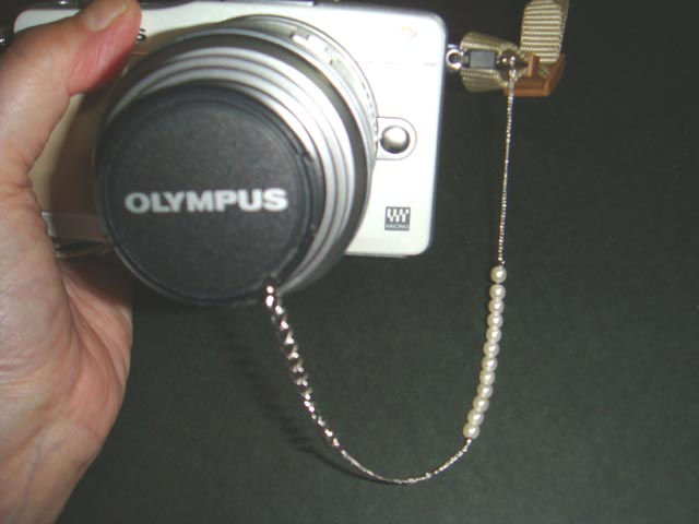 迷い子防止の手作りレンズキャップ Olympus Pen Mini E Pm2 に夢中